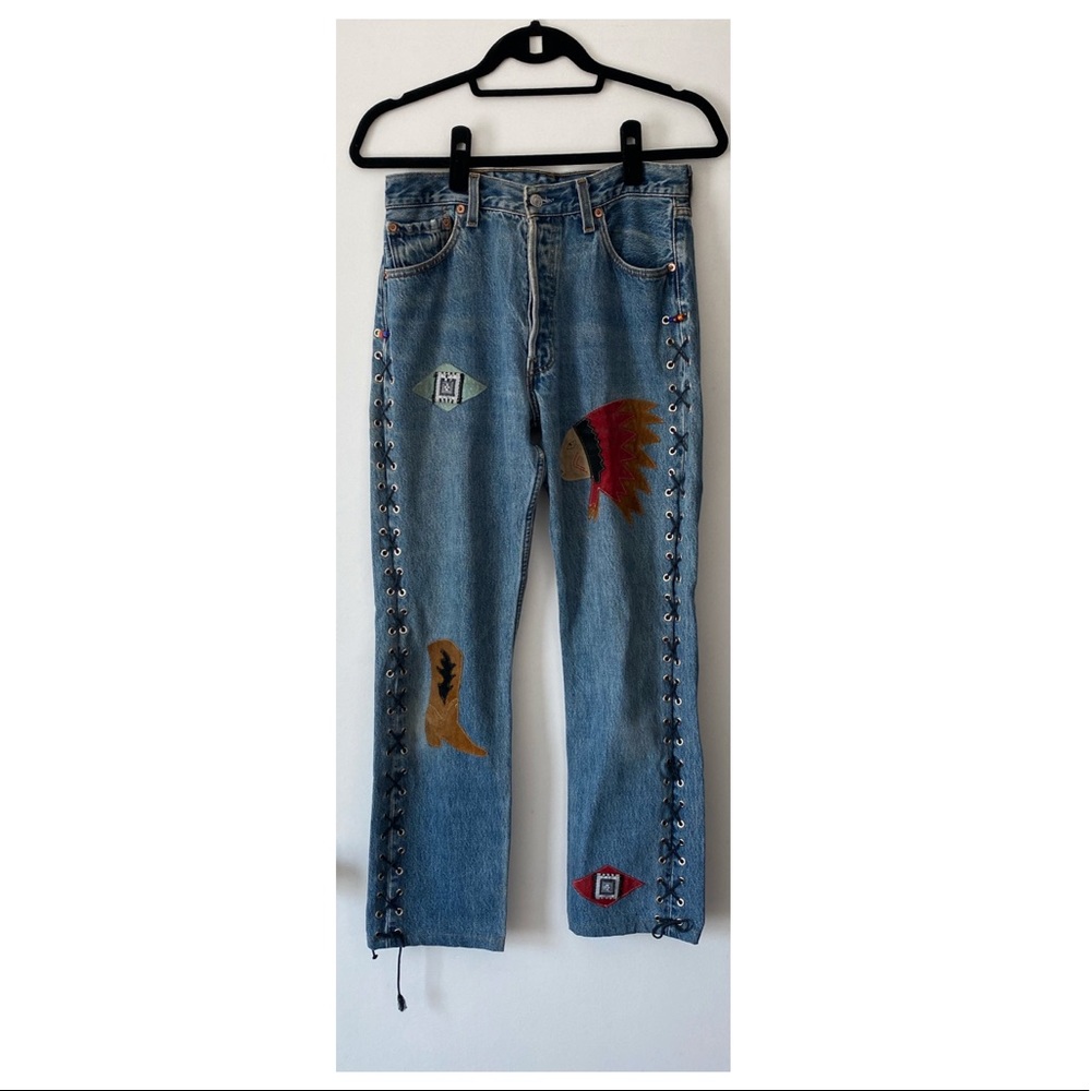 Hand embroidered vintage Levi’s 501 W30 L32